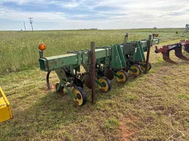 Image of John Deere 885 equipment image 2
