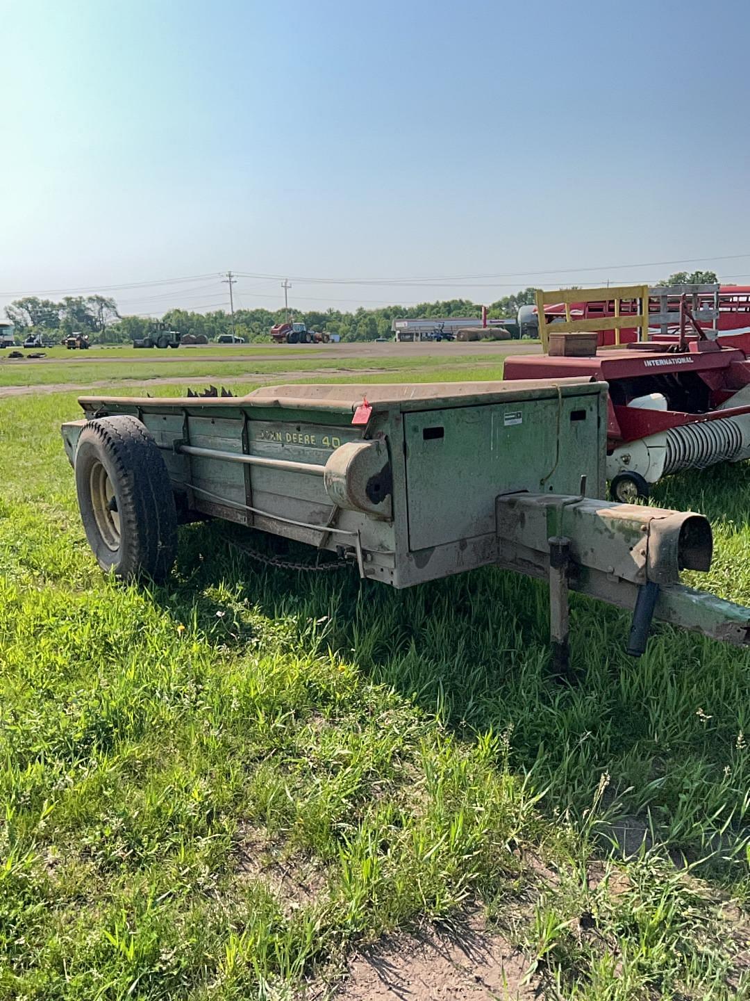 Image of John Deere 40 Primary image