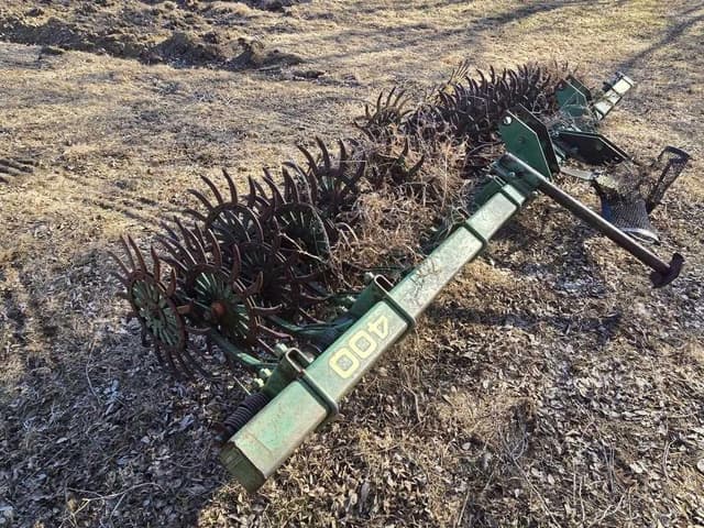 Image of John Deere 400 equipment image 3