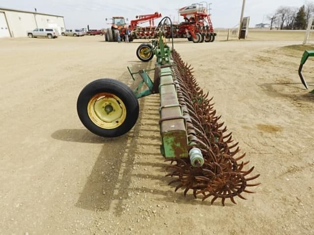 Image of John Deere 400 equipment image 2