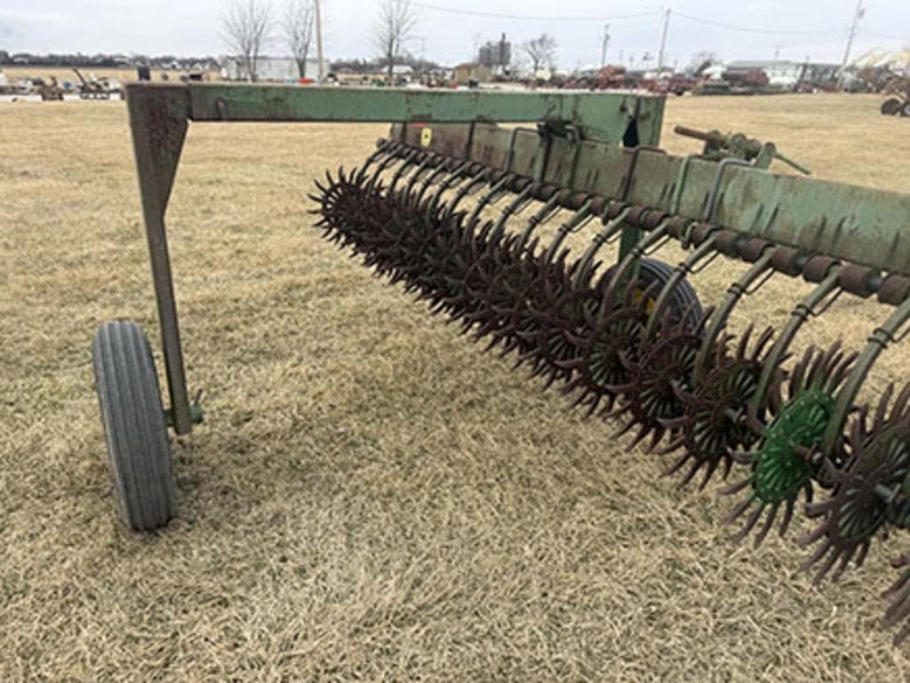 Image of John Deere 400 Image 1