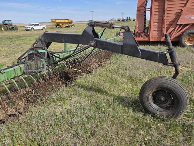 Image of John Deere 400 equipment image 4