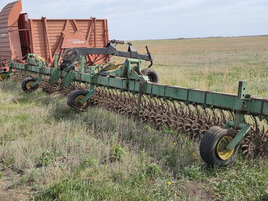 John Deere 400 Equipment Image0