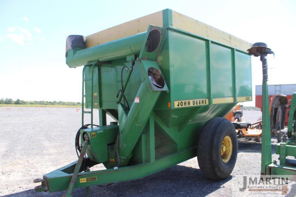 Image of John Deere 400 Primary image