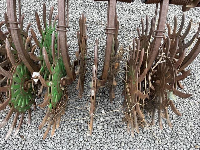 Image of John Deere 400 equipment image 4