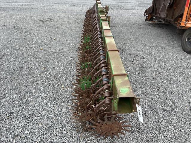 Image of John Deere 400 equipment image 1