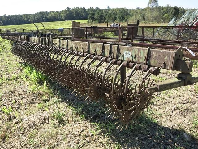 Image of John Deere 400 equipment image 2