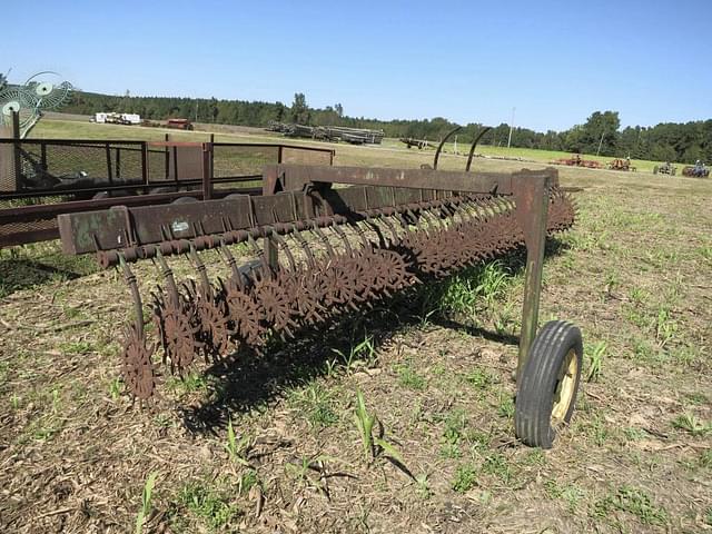 Image of John Deere 400 equipment image 4