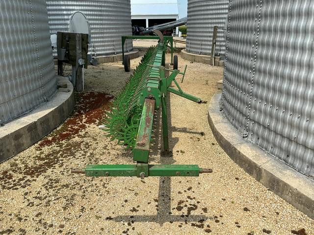 Image of John Deere 400 equipment image 1