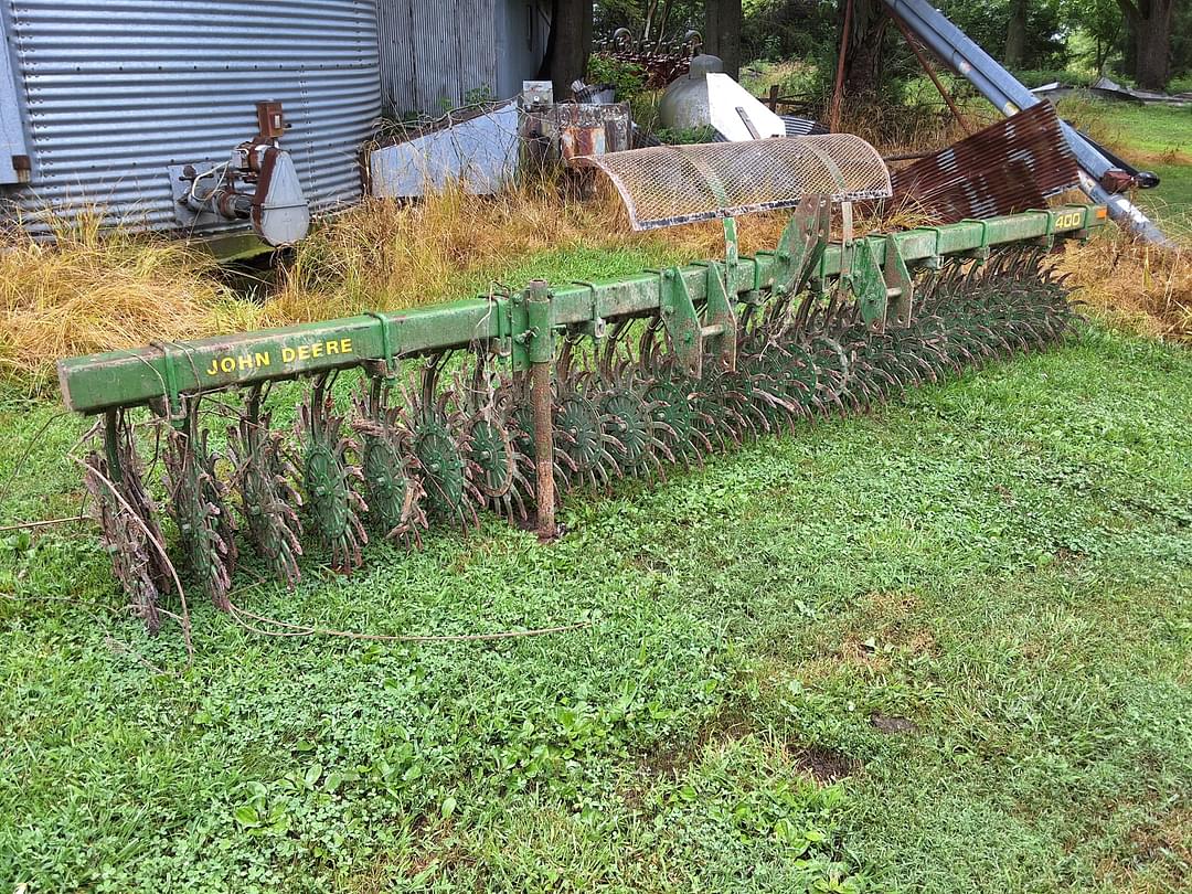 Image of John Deere 400 Primary Image