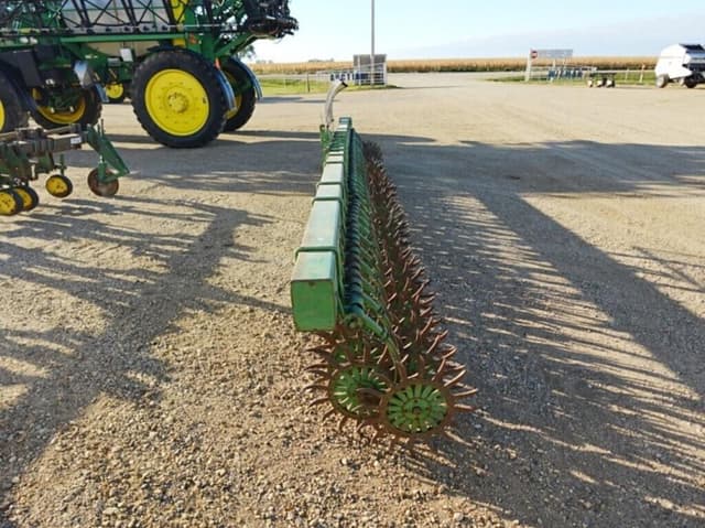 Image of John Deere 400 equipment image 1