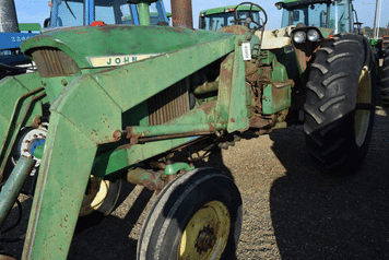 Main image John Deere 4010