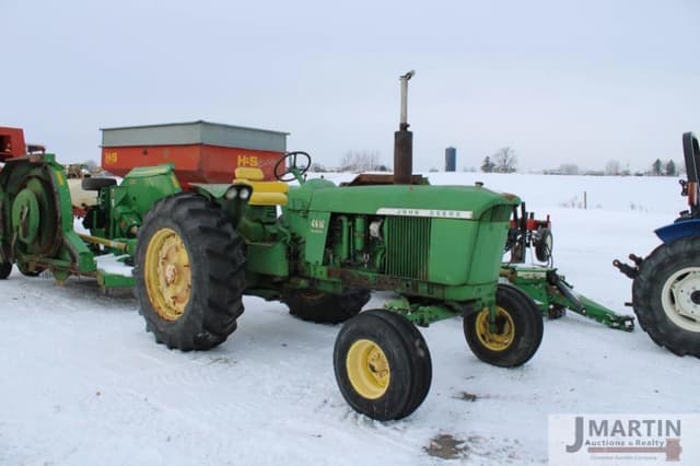 Image of John Deere 4010 equipment image 1