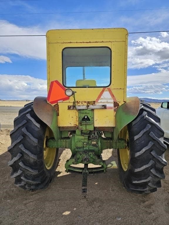 Image of John Deere 4010 equipment image 4