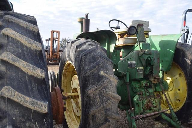 Image of John Deere 4020 equipment image 1