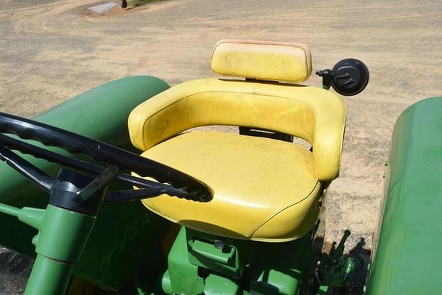 Image of John Deere 4020 equipment image 4