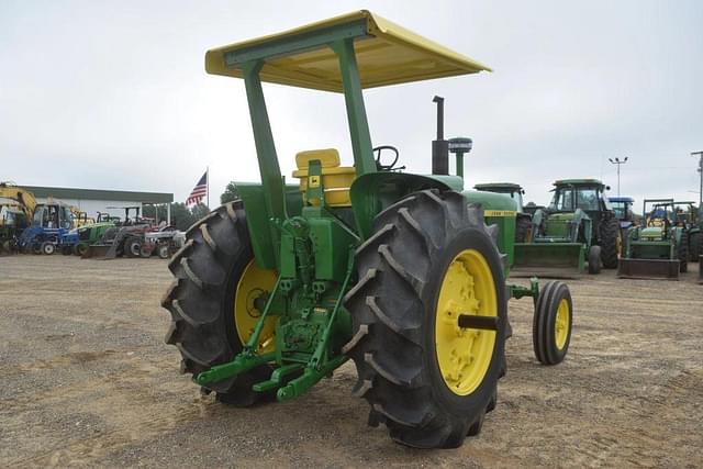 Image of John Deere 4020 equipment image 2