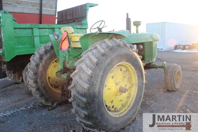 Image of John Deere 4020 equipment image 2
