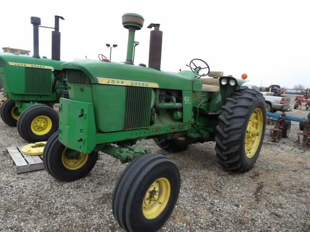 Image of John Deere 4020 Image 1