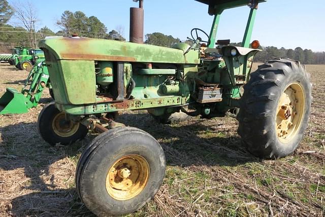 Image of John Deere 4020 equipment image 1