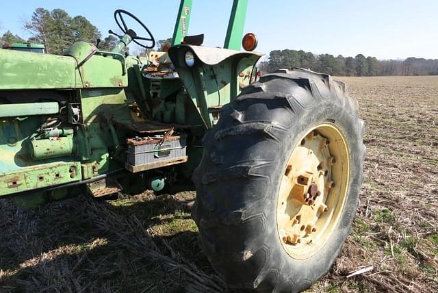 Image of John Deere 4020 equipment image 3