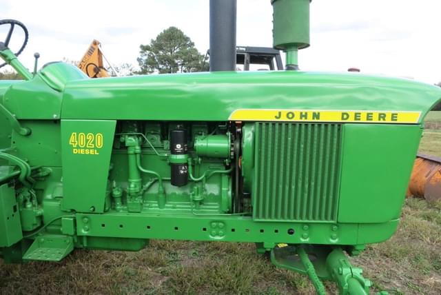 Image of John Deere 4020 equipment image 4