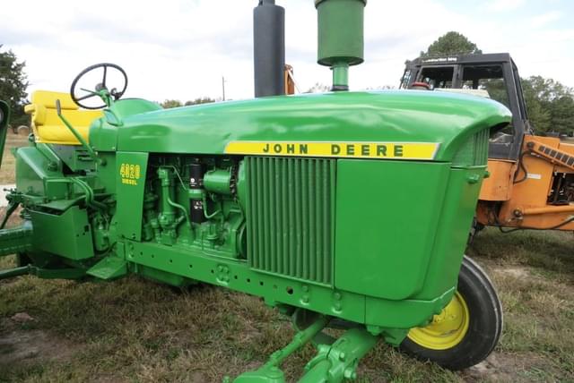 Image of John Deere 4020 equipment image 2
