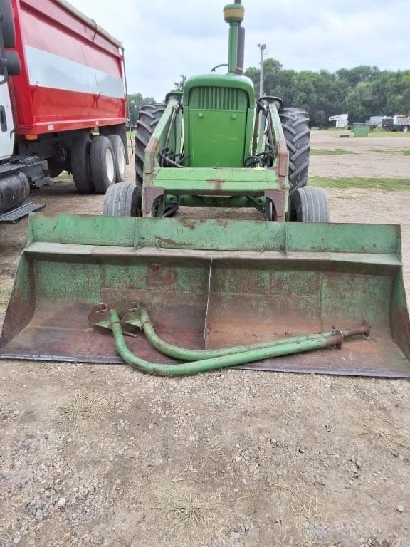 Image of John Deere 4020 equipment image 1
