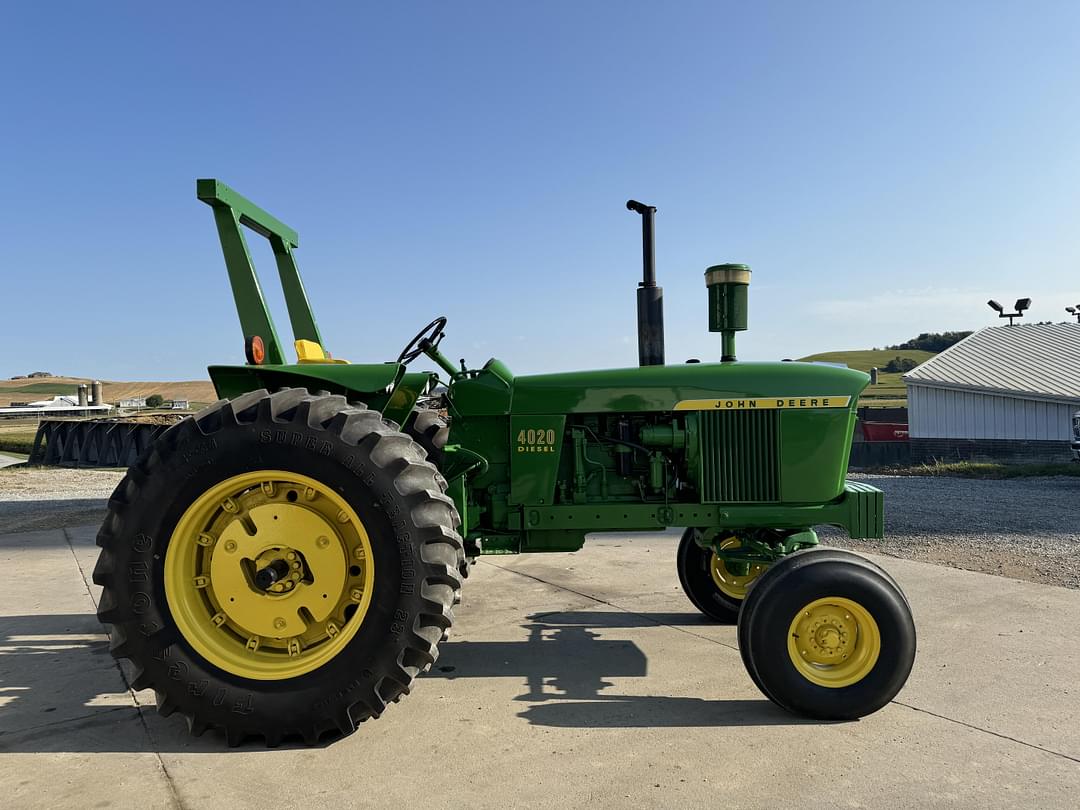 Image of John Deere 4020 Primary image