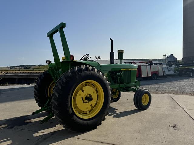 Image of John Deere 4020 equipment image 2