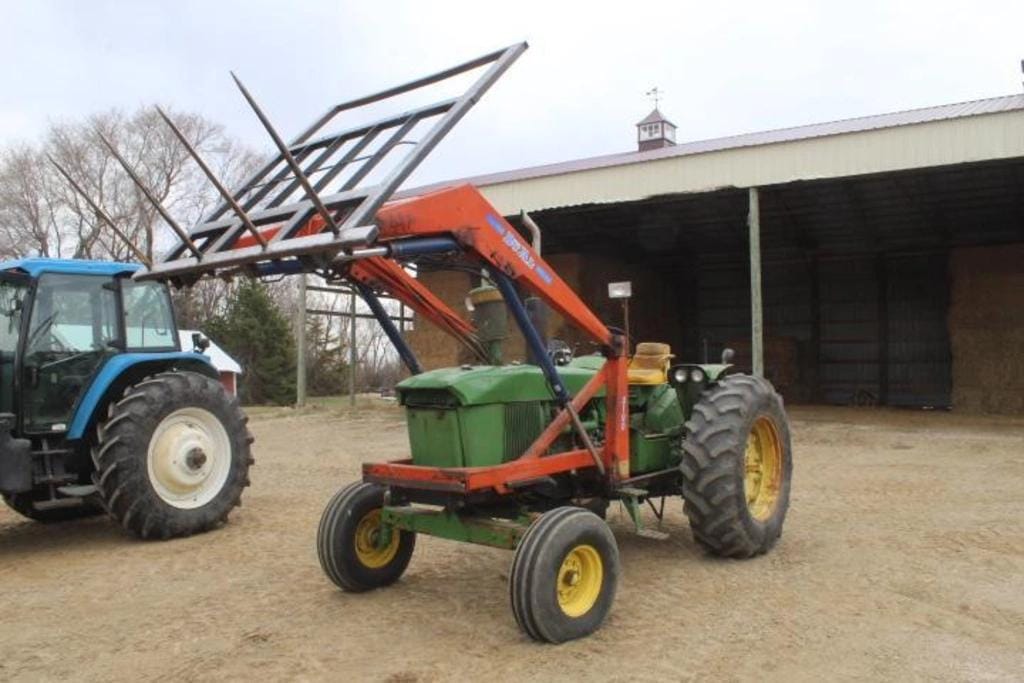1964 John Deere 4020 Equipment Image0