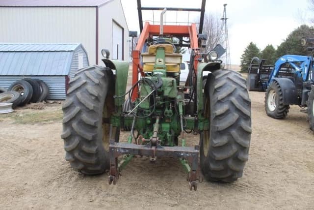 Image of John Deere 4020 equipment image 3