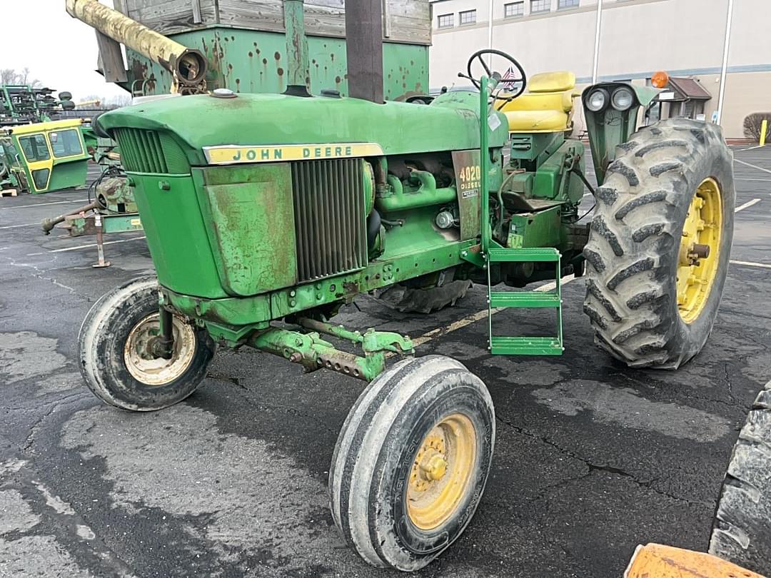 Image of John Deere 4020 Primary image