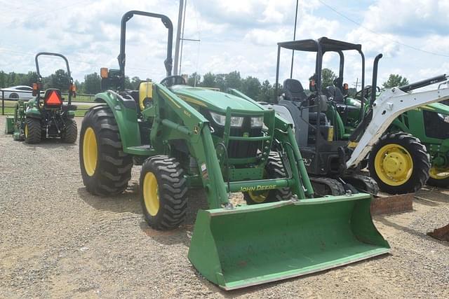 Image of John Deere 4044M equipment image 3