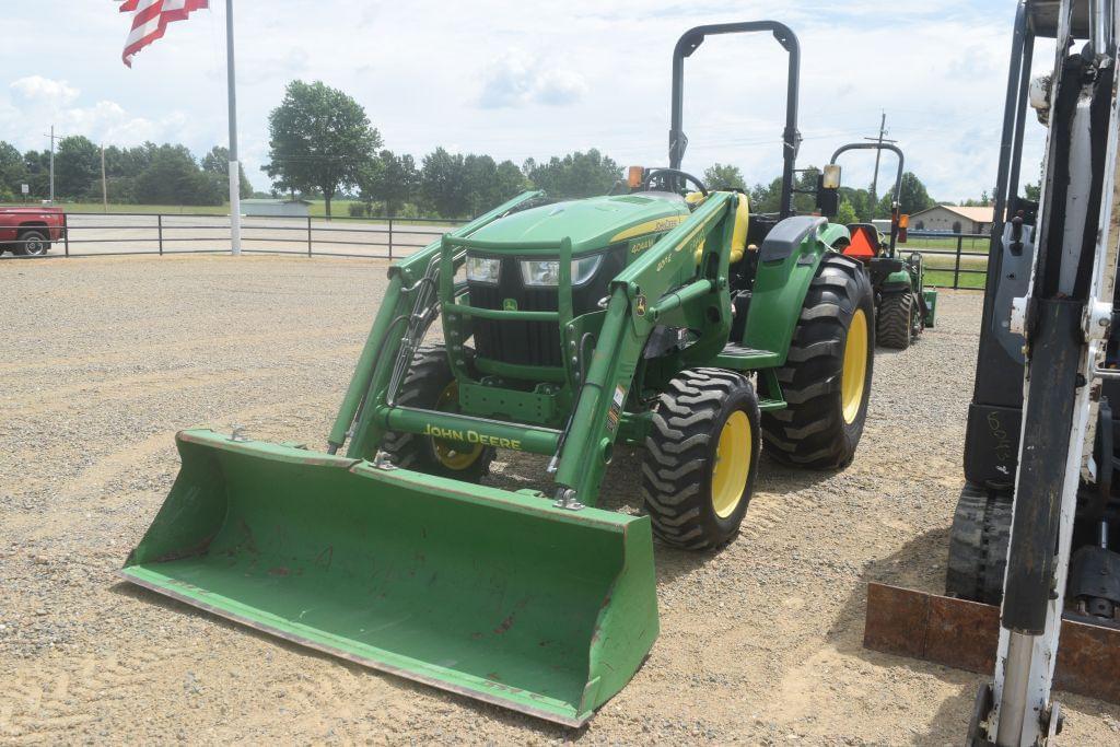 Image of John Deere 4044M Primary image