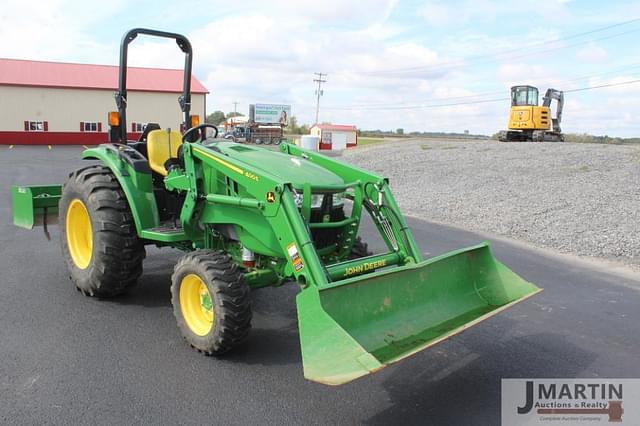 Image of John Deere 4052M equipment image 1