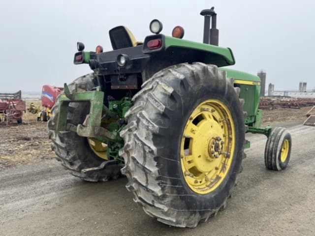 Image of John Deere 4055 equipment image 2