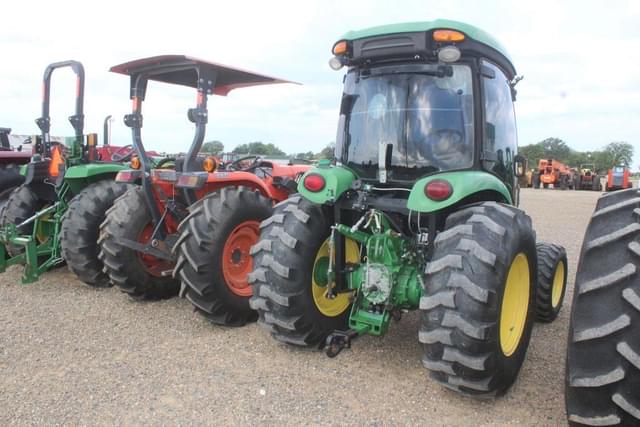 Image of John Deere 4066R equipment image 2