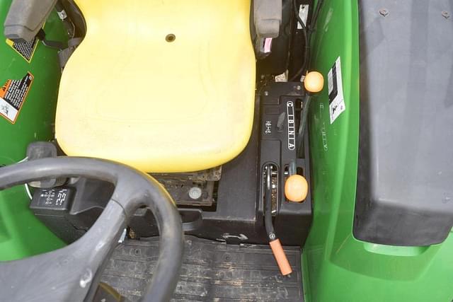 Image of John Deere 4066R equipment image 4