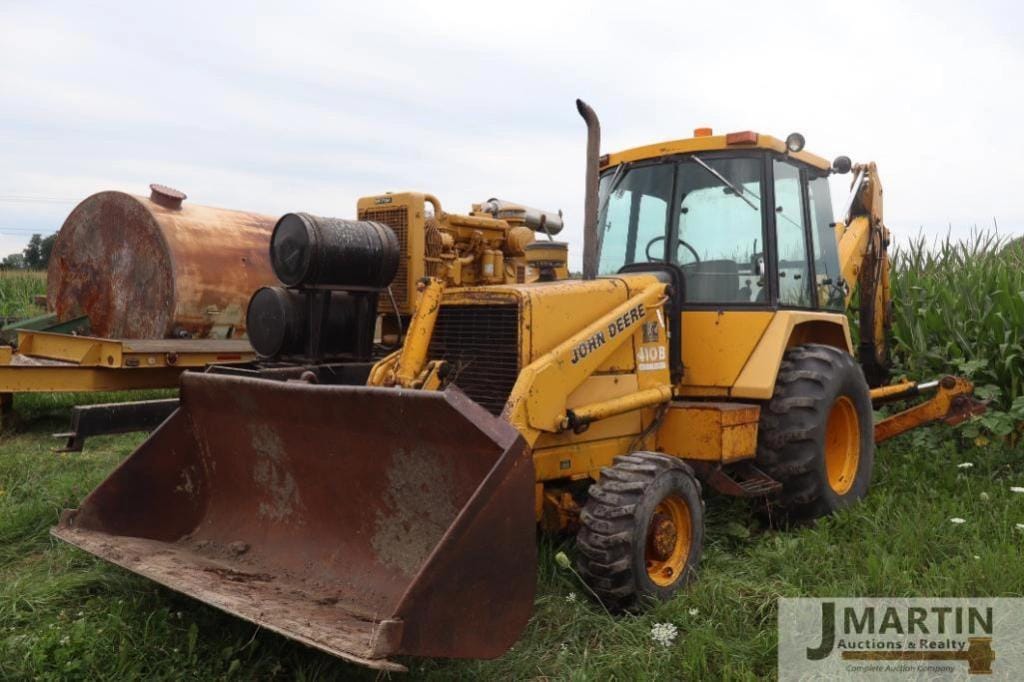 John Deere 410B Equipment Image0