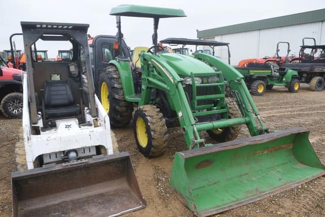 Image of John Deere 4120 equipment image 3