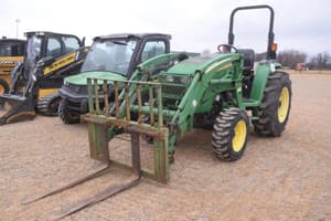 John Deere 4120 Image