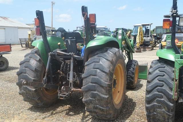 Image of John Deere 4120 equipment image 2