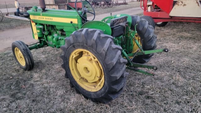 Image of John Deere 420 equipment image 4