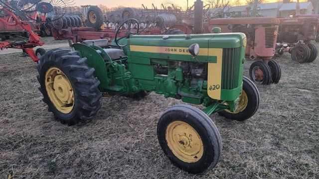 Image of John Deere 420 equipment image 2