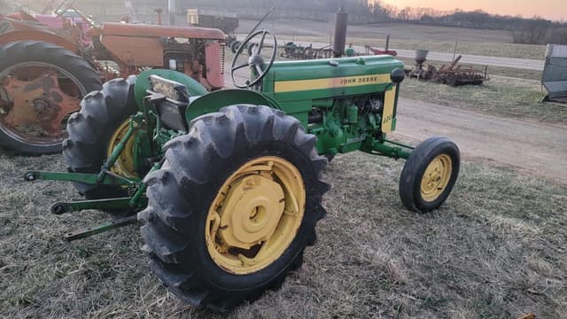 Image of John Deere 420 equipment image 3