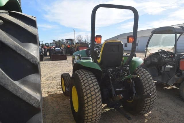 Image of John Deere 4200 equipment image 1