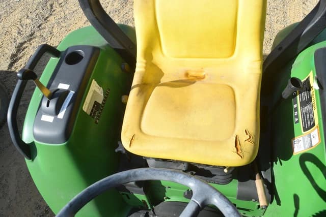 Image of John Deere 4200 equipment image 4