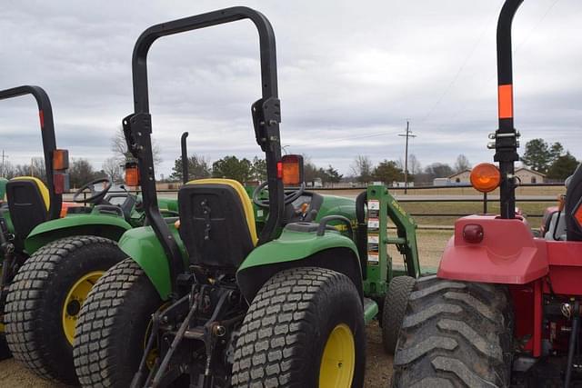 Image of John Deere 4200 equipment image 2