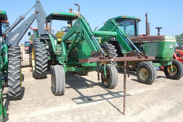 Image of John Deere 4230 equipment image 3